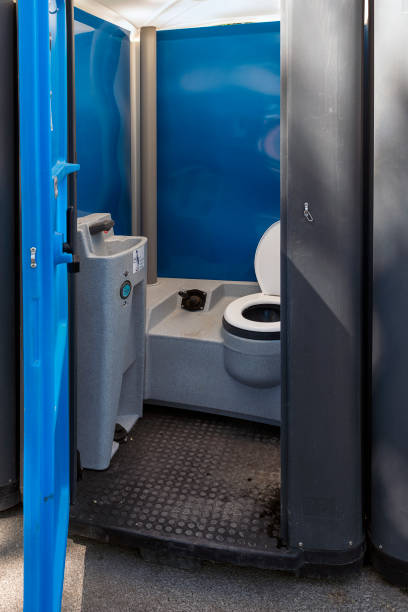 Best Emergency porta potty rental  in Finley, WA