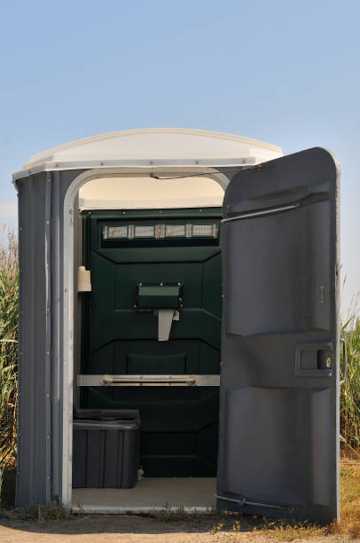 Best Porta potty rental for outdoor events  in Finley, WA